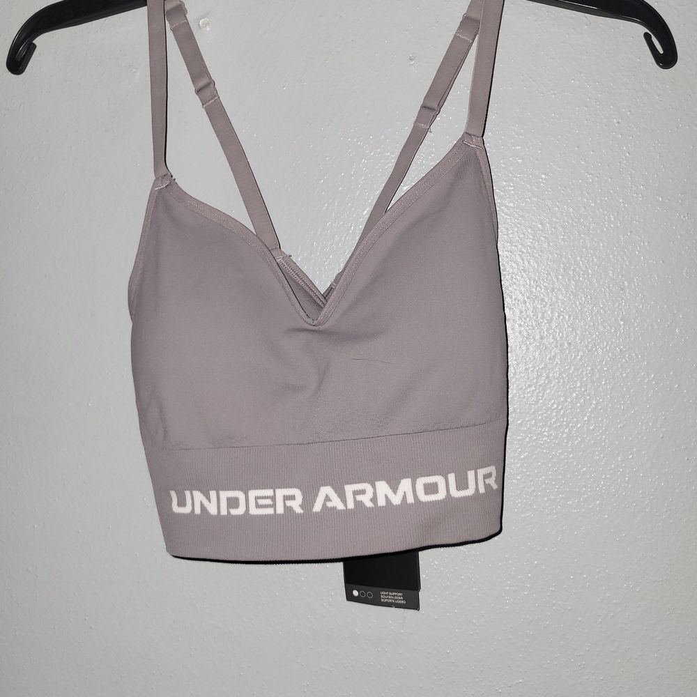 Nwt Womens size small Under Armour Women's Light Gray Sports Bra